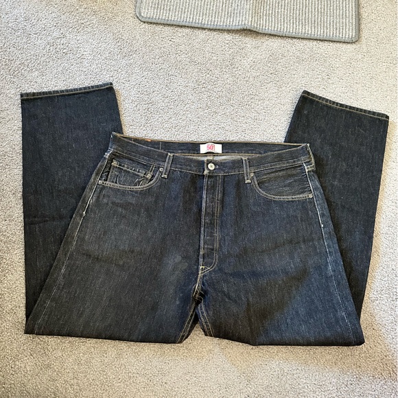 Levi’s 501 black button fly 38x31 (meas) - Picture 5 of 9
